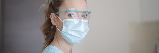 woman in face mask